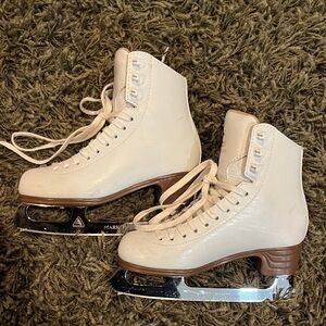 Jackson figure skates